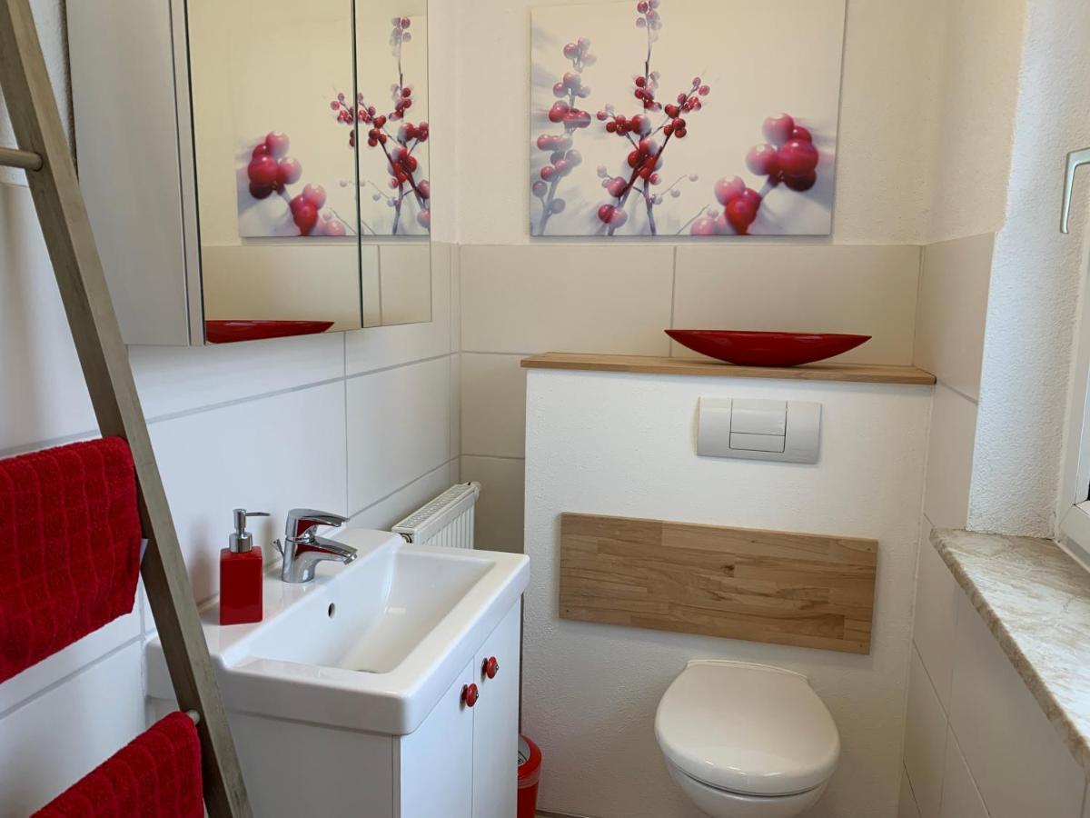 Helenes Ferienwohnung Auf Dem Bauernhof - Lausitzer Seenland Lauta Exteriör bild