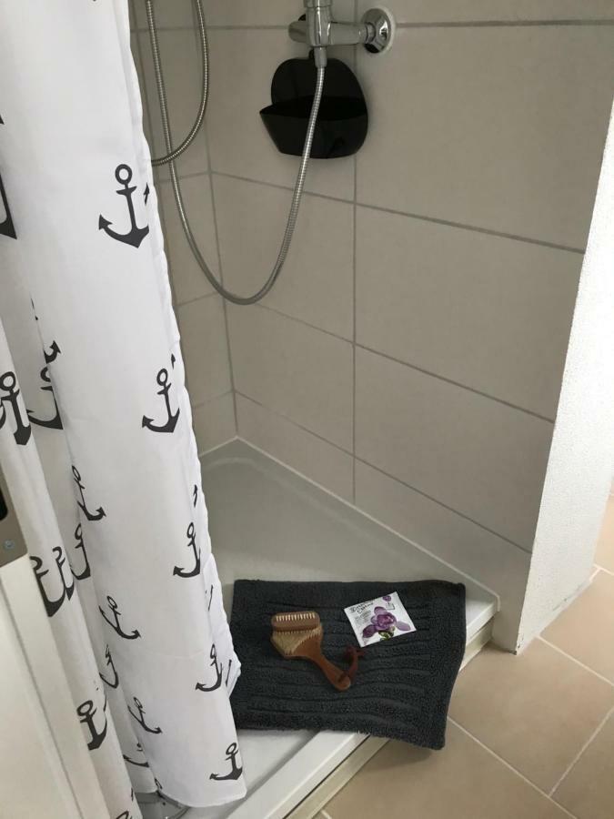 Helenes Ferienwohnung Auf Dem Bauernhof - Lausitzer Seenland Lauta Exteriör bild