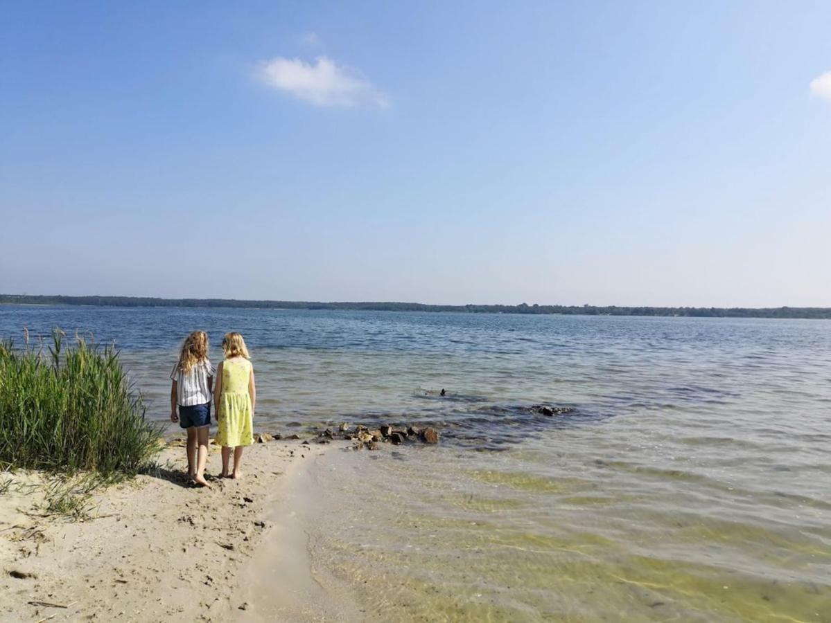 Helenes Ferienwohnung Auf Dem Bauernhof - Lausitzer Seenland Lauta Exteriör bild